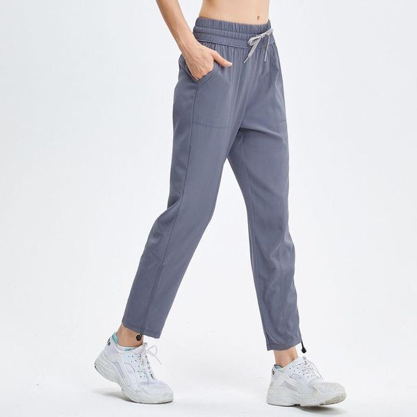 running pants fitness women 2021 summer quick-drying slim loose casual straight leg retracting outdoor yoga training sportswear, Black;blue
running pants fitness women 2021 summer quick-drying slim loose casual straight leg retracting outdoor yoga training sportswear, Black;blue