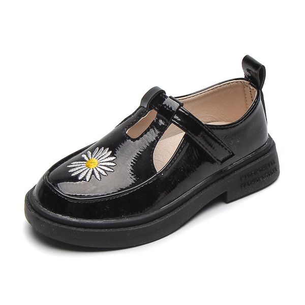 children leather shoes for medium big girls daisy flowers soft patent leather cut-outs black white kids shoes british oxfords 210308, Black;red
children leather shoes for medium big girls daisy flowers soft patent leather cut-outs black white kids shoes british oxfords 210308, Black;red