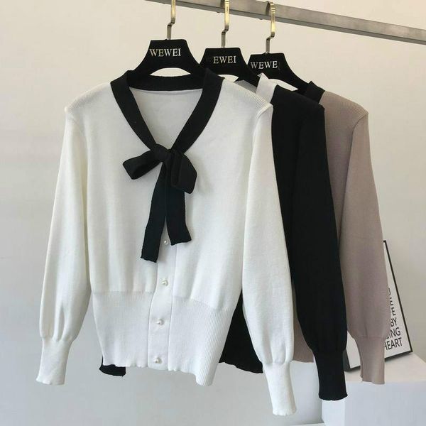 women's sweaters 2021 autumn pullover sweater women fashion slim long sleeve patchwork color bow collar knitted short ladies clothing, White;black
women's sweaters 2021 autumn pullover sweater women fashion slim long sleeve patchwork color bow collar knitted short ladies clothing, White;black