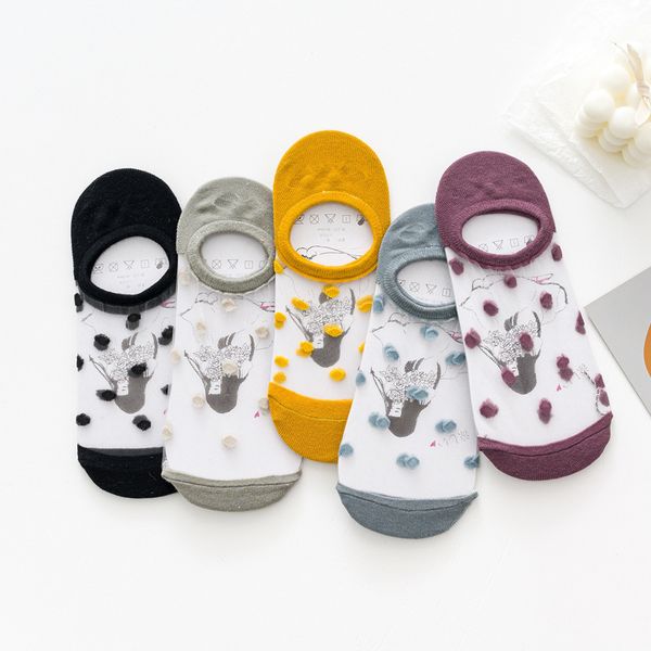 2021 summer sweet point lace mercerized card short tube boat invisible socks, Red;black
2021 summer sweet point lace mercerized card short tube boat invisible socks, Red;black