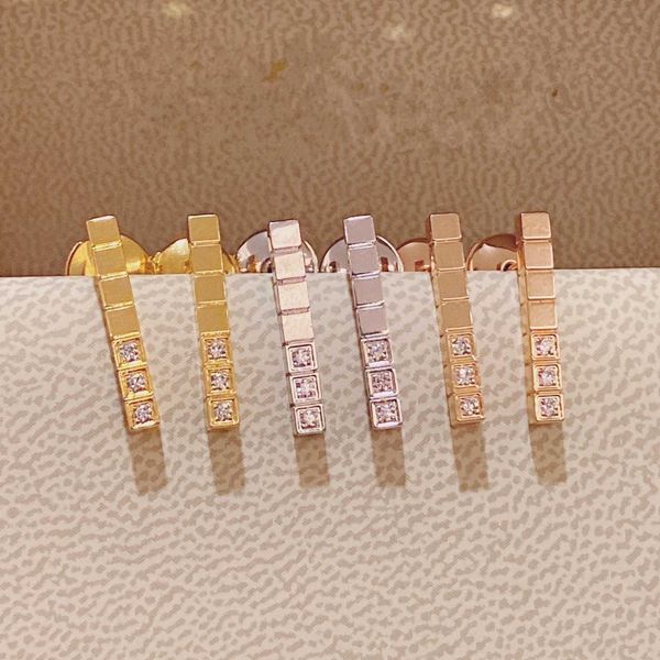2021 brand pure 925 sterling silver jewelry ice cube diamond sqaure stud earrings white gold pink gold luxury quality, Golden
2021 brand pure 925 sterling silver jewelry ice cube diamond sqaure stud earrings white gold pink gold luxury quality, Golden