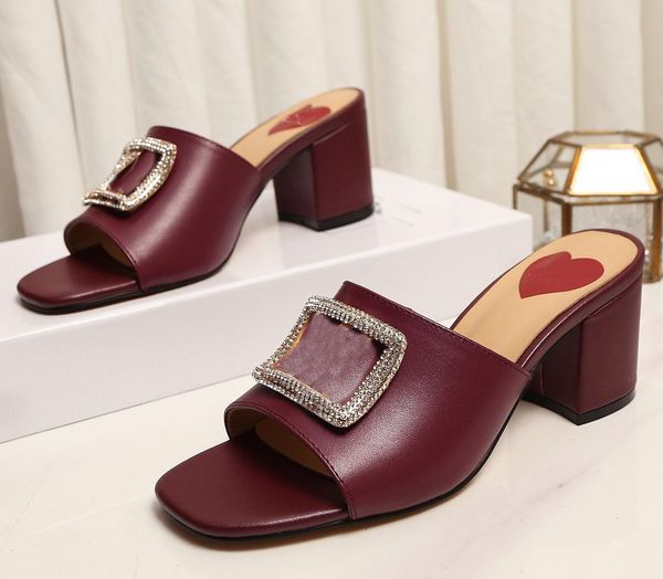 luxury designer chaussures t slippers sandals flat women beach flip flops nonslip shoes chinomos love size 35-42 diamond a2, Black;grey
luxury designer chaussures t slippers sandals flat women beach flip flops nonslip shoes chinomos love size 35-42 diamond a2, Black;grey