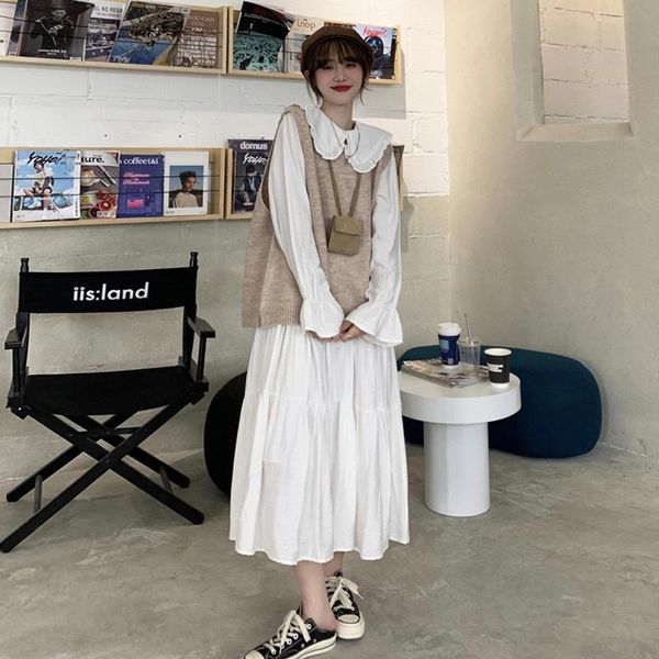 casual dresses doll collar long sleeve dress women's spring and autumn 2021 french design temperament two-piece set, Black;gray
casual dresses doll collar long sleeve dress women's spring and autumn 2021 french design temperament two-piece set, Black;gray