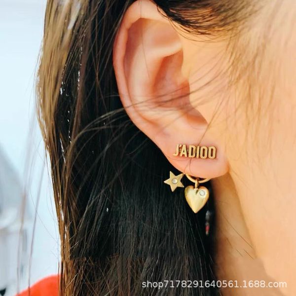 new brass used pure silver needle earrings are light and luxurious, fashion stars wear the fine jewelry discount, Golden;silver
new brass used pure silver needle earrings are light and luxurious, fashion stars wear the fine jewelry discount, Golden;silver