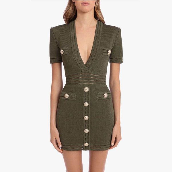 casual dresses high street est 2021 runway designer fashion women's short sleeve deep v neck lion buttons knit dress, Black;gray
casual dresses high street est 2021 runway designer fashion women's short sleeve deep v neck lion buttons knit dress, Black;gray