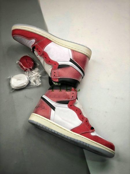 trophy room x 1 high 1s authentic chicago white varsity red sail black man outdoor shoes sports sneakers with box, White;red
trophy room x 1 high 1s authentic chicago white varsity red sail black man outdoor shoes sports sneakers with box, White;red