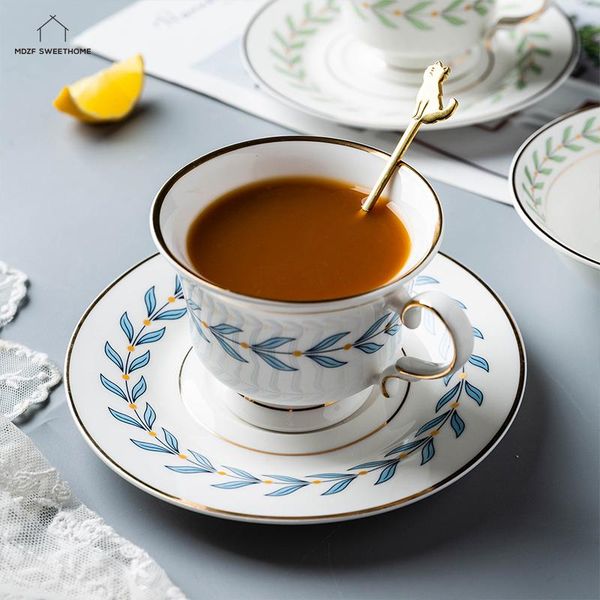 mugs 300ml willow leaf gold edge mug set ceramic handgrip cup with tray breakfast milk tea kitchen european drinkware
mugs 300ml willow leaf gold edge mug set ceramic handgrip cup with tray breakfast milk tea kitchen european drinkware