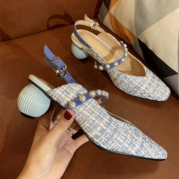 dress shoes 2021 velvet shallow mouth mary jane women's square head roman sandals women fashion female high heels sales, Black
dress shoes 2021 velvet shallow mouth mary jane women's square head roman sandals women fashion female high heels sales, Black
