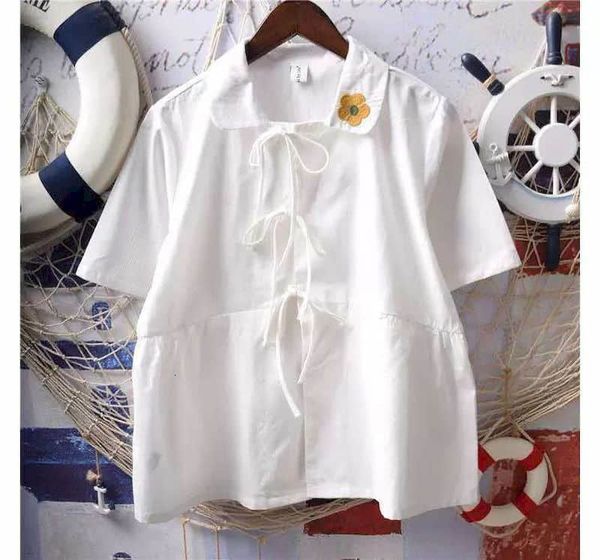 japanese college-style women's short sleeve shirts lace-up little daisy embroidered flower doll's collar loose baby shirt ugkt, White;black
japanese college-style women's short sleeve shirts lace-up little daisy embroidered flower doll's collar loose baby shirt ugkt, White;black
