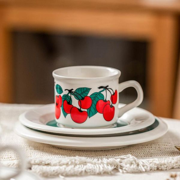 mugs 180ml european retro coffee cup set with saucer porcelain microwave oven milk handgrip mug flower pattern teacup
mugs 180ml european retro coffee cup set with saucer porcelain microwave oven milk handgrip mug flower pattern teacup