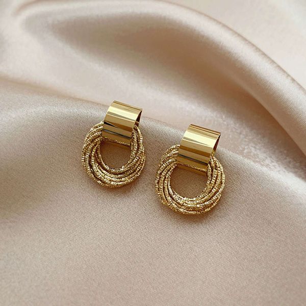 metallic gold retro multiple small circle hanger earrings 2021 jewelry fashion wedding party unusual for women, Golden
metallic gold retro multiple small circle hanger earrings 2021 jewelry fashion wedding party unusual for women, Golden