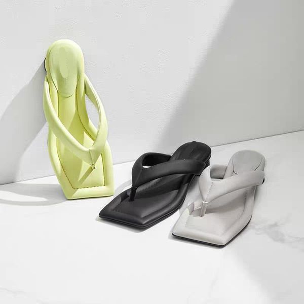 slippers shoes women ladies' low square toe pantofle rubber flip flops soft flat summer 2021 hawaiian block rome basic scandals, Black
slippers shoes women ladies' low square toe pantofle rubber flip flops soft flat summer 2021 hawaiian block rome basic scandals, Black