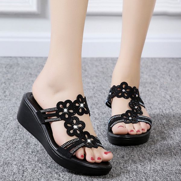 2021 new summer casual crystal floral wee slides women fashion hollow out sandals woman comfortable slippers k2xw, Black
2021 new summer casual crystal floral wee slides women fashion hollow out sandals woman comfortable slippers k2xw, Black