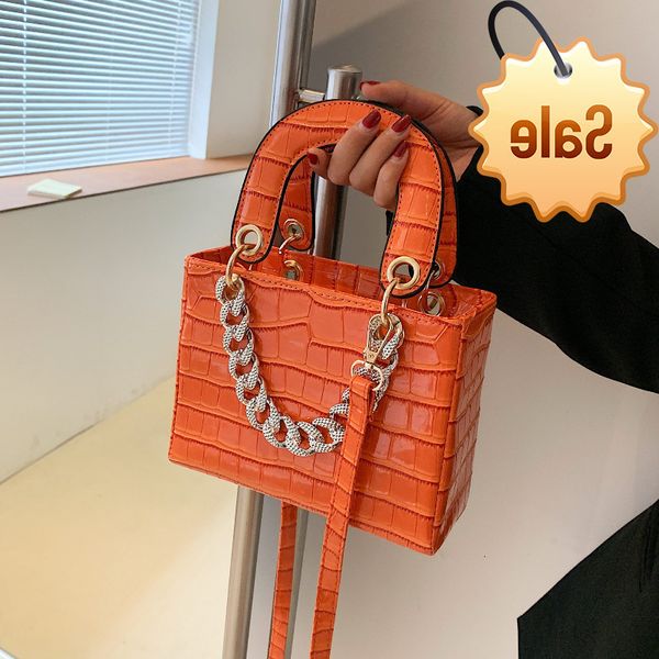 advanced crocodile pattern versatile small women's 2121 new fashion portable diana chain single shoulder messenger bag
advanced crocodile pattern versatile small women's 2121 new fashion portable diana chain single shoulder messenger bag