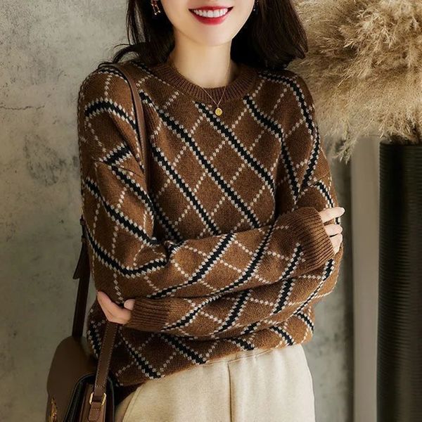 autumn and winter new womens sweater fashion casual pullover long-sleeved loose diamond knitted shirt, White
autumn and winter new womens sweater fashion casual pullover long-sleeved loose diamond knitted shirt, White