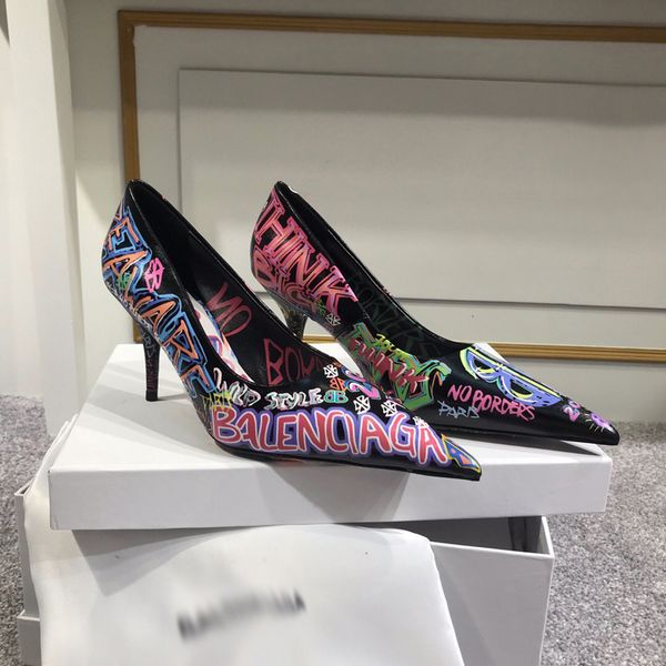 2021 good quality fashion women luxurys designers shoes designer sandals womens luxury high heels sandal dress shoess with box size 35-41 -h, Black
2021 good quality fashion women luxurys designers shoes designer sandals womens luxury high heels sandal dress shoess with box size 35-41 -h, Black