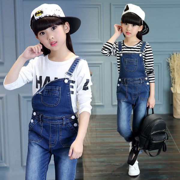 2020 spring and autumn new children's wear girls' love denim strap pants, Blue 
2020 spring and autumn new children's wear girls' love denim strap pants, Blue