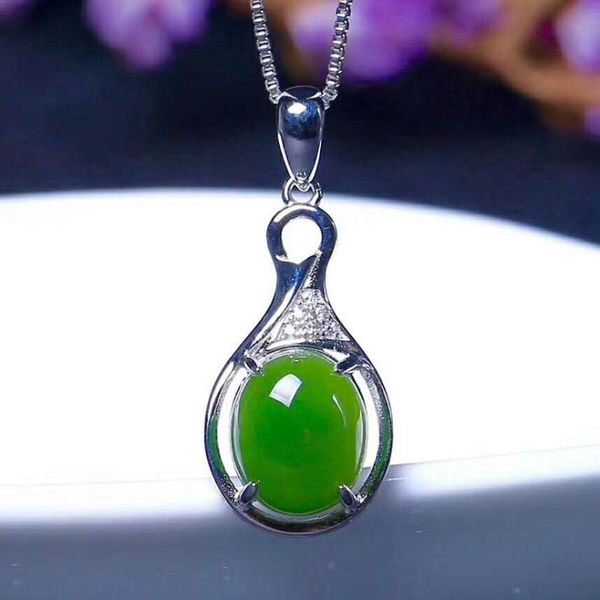 lockets hetian biyu silver inlay pendant one touch green j21#
lockets hetian biyu silver inlay pendant one touch green j21#