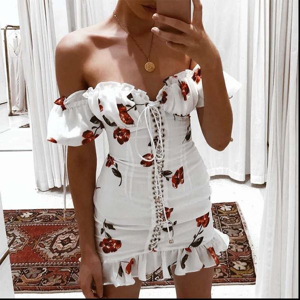 women summer dress 2021 lace up strapless off the shoulder dress short sleeve holiday floral print ruffle beach dress white, Black;gray
women summer dress 2021 lace up strapless off the shoulder dress short sleeve holiday floral print ruffle beach dress white, Black;gray