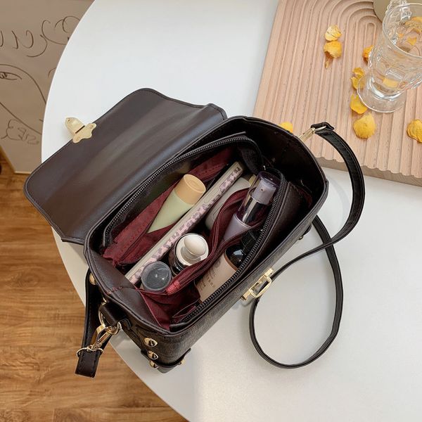 summer texture handbag women's new pu printed bag style one shoulder messenger handbags
summer texture handbag women's new pu printed bag style one shoulder messenger handbags
