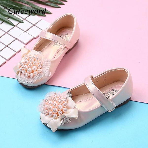 sneakers 2021 girls leather shoes children dance non-slip soft bottom fashion sequin pearl lace party kids girl princess, Black;red
sneakers 2021 girls leather shoes children dance non-slip soft bottom fashion sequin pearl lace party kids girl princess, Black;red