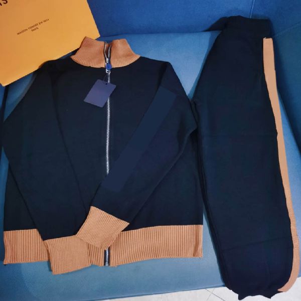 knitted suit women zipper tracksuit men outdoor clothes man letter pattern casual coat pant fashion ins new 2021, White
knitted suit women zipper tracksuit men outdoor clothes man letter pattern casual coat pant fashion ins new 2021, White
