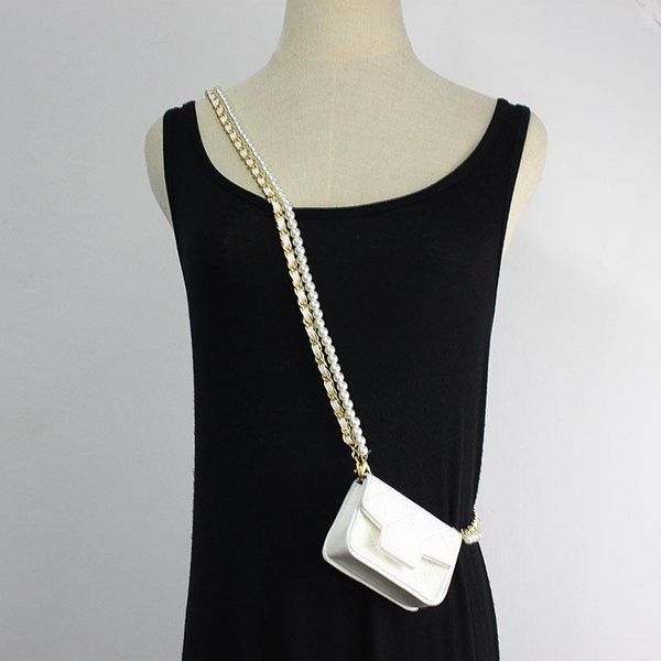 belts european and american little red book pearl chain slant across bag female metal rhombic earphone waist, Black;brown
belts european and american little red book pearl chain slant across bag female metal rhombic earphone waist, Black;brown