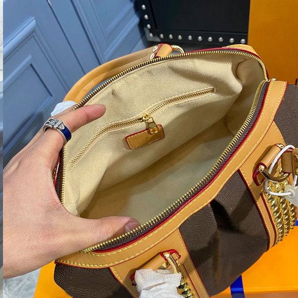 rivet crossbody bag classic pillow bag women travel tote handbag high cowhide shoulder bag old flower handbag 30 21cm
rivet crossbody bag classic pillow bag women travel tote handbag high cowhide shoulder bag old flower handbag 30 21cm