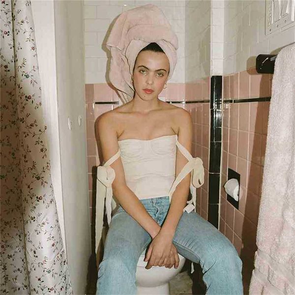 paris girl white crop female sleeveless bandage short strap vest for women vintage fashion korean summer 210524
paris girl white crop female sleeveless bandage short strap vest for women vintage fashion korean summer 210524