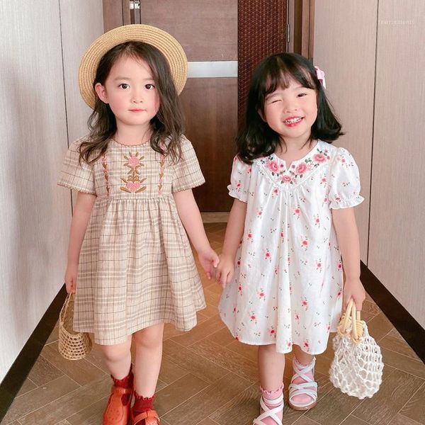 girl's dresses 2021 summer arrival girls fashion floral dress kids cotton1, Red;yellow
girl's dresses 2021 summer arrival girls fashion floral dress kids cotton1, Red;yellow