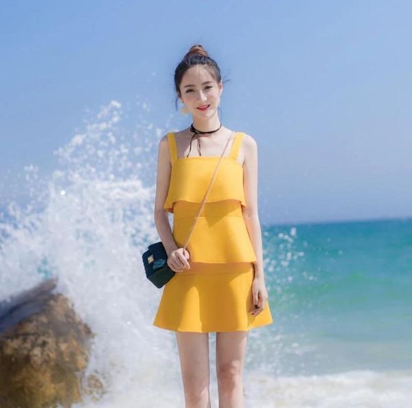 autumn new simple slim small fresh beach suspender vest cake skirt strapless foliage dress, Black;gray
autumn new simple slim small fresh beach suspender vest cake skirt strapless foliage dress, Black;gray