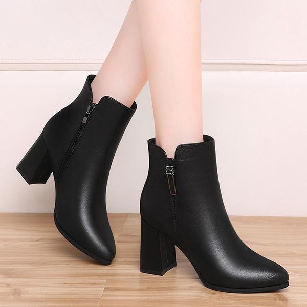 dress shoes fashion pointy short boots professional high heel thick spring and autumn leather women, Black
dress shoes fashion pointy short boots professional high heel thick spring and autumn leather women, Black
