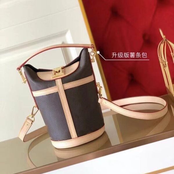 luxurys designers neonoe bucket handbags fashion women's bags old flower purses women tote brand letter genuine leather shoulder crossb
luxurys designers neonoe bucket handbags fashion women's bags old flower purses women tote brand letter genuine leather shoulder crossb