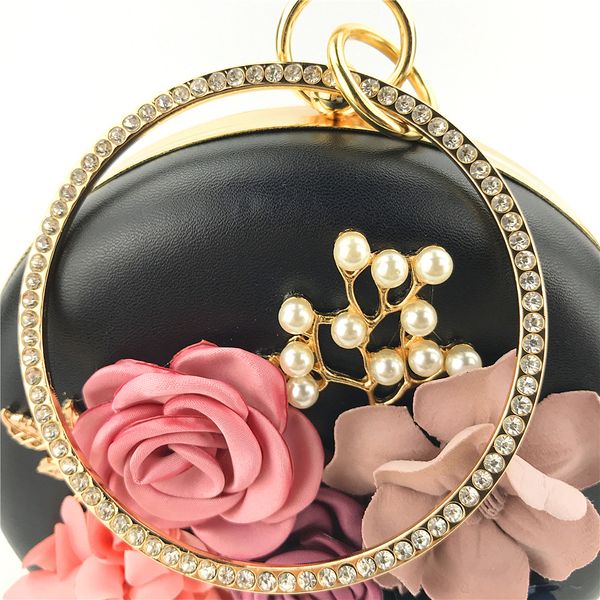 flower embroidery handmade beaded chain oblate shape round rhinestone clutch bag lady evening bag
flower embroidery handmade beaded chain oblate shape round rhinestone clutch bag lady evening bag