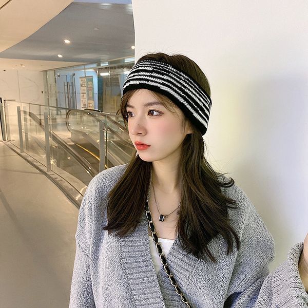 striped men's fashion hairdress wide hairband net red sweat absorbing running hip hop fitness headband headband, Pink 
striped men's fashion hairdress wide hairband net red sweat absorbing running hip hop fitness headband headband, Pink