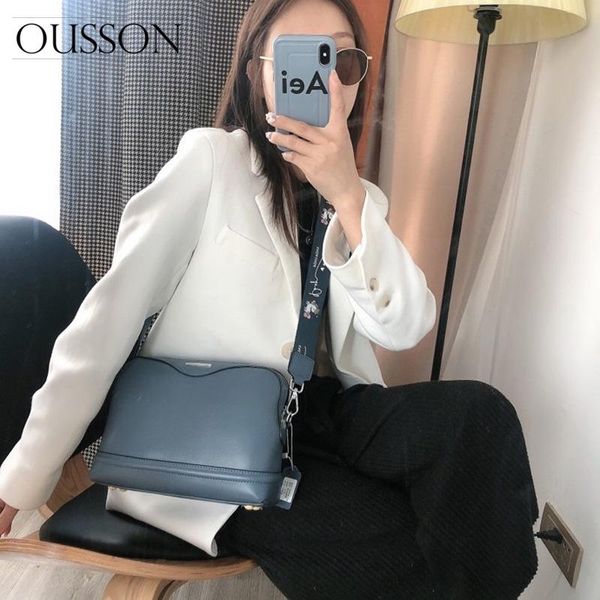 evening bags ousson 2021 design leather large capacity crossbody bag fashion messenger multifunctional single shoulder for women
evening bags ousson 2021 design leather large capacity crossbody bag fashion messenger multifunctional single shoulder for women