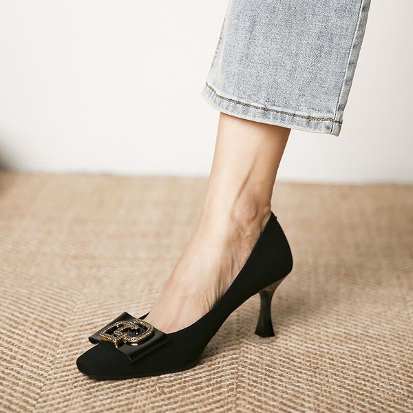 sandals 166-16 black french high heels women's thin heel square head professional single shoes autumn 7cm 3303
sandals 166-16 black french high heels women's thin heel square head professional single shoes autumn 7cm 3303