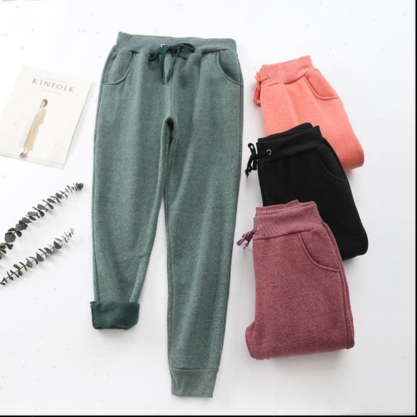 2021 autumn sports pants women streetwear casual plus velvet warm soft sweatpants solid drawstring elastic waist joggers women, Black;white
2021 autumn sports pants women streetwear casual plus velvet warm soft sweatpants solid drawstring elastic waist joggers women, Black;white