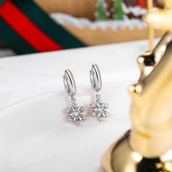 925 sterling silver snowflake earrings for women zircon dangle femme party jewelry gift kpop fashion
925 sterling silver snowflake earrings for women zircon dangle femme party jewelry gift kpop fashion