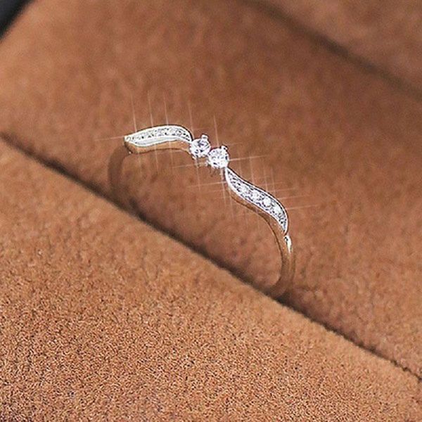 wedding rings fashion bling clear crystal angel's wing for women girls engagement white gold color finger ring dainty jewelry, Slivery;golden
wedding rings fashion bling clear crystal angel's wing for women girls engagement white gold color finger ring dainty jewelry, Slivery;golden