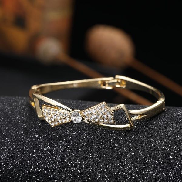 bangle 2pcs model moroccan and algerian zinc alloy crystal bow bracelet, african wedding jewelry, french bride jewelry, Black
bangle 2pcs model moroccan and algerian zinc alloy crystal bow bracelet, african wedding jewelry, french bride jewelry, Black