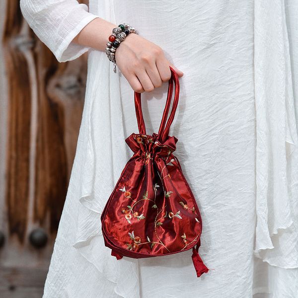 cheongsam bag crossbody embroidery fairy canvas small ethnic hand hanfu female pouch antique sbxmu 
cheongsam bag crossbody embroidery fairy canvas small ethnic hand hanfu female pouch antique sbxmu