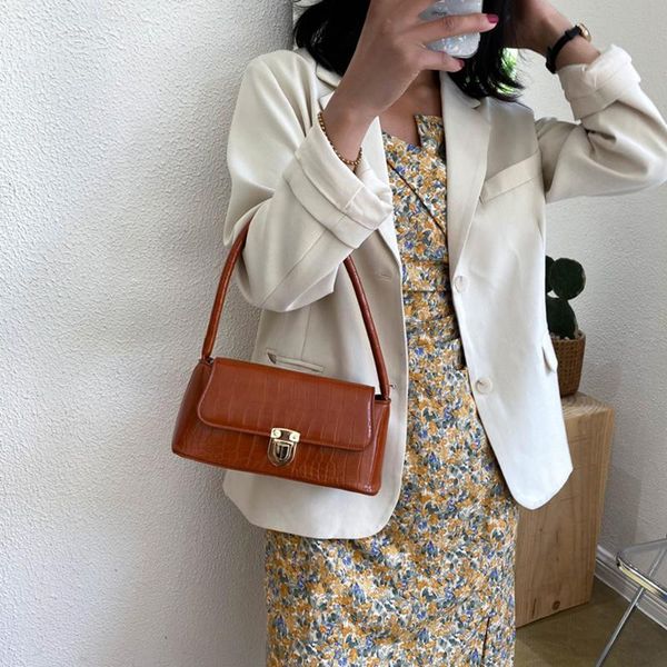 evening bags crocodile pattern shoulder bag women 2021 solid pu leather handbags female saddle vintage underarm luxury sac
evening bags crocodile pattern shoulder bag women 2021 solid pu leather handbags female saddle vintage underarm luxury sac