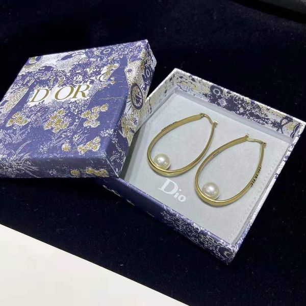 fashions charm earrings d family gold pearl letter simple designer fashion female 925 silver needle temperament celebrity, Golden
fashions charm earrings d family gold pearl letter simple designer fashion female 925 silver needle temperament celebrity, Golden