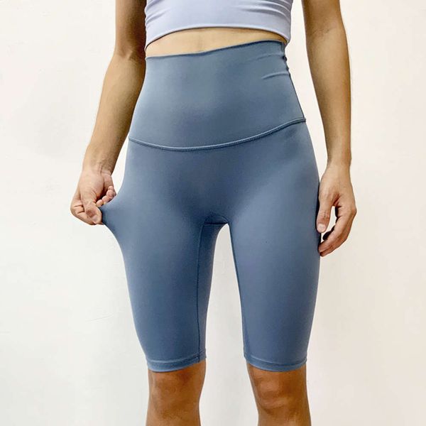 2020 t-line tight 5-point nude pants new color peach hip fitness high waist yoga shorts, Gray
2020 t-line tight 5-point nude pants new color peach hip fitness high waist yoga shorts, Gray