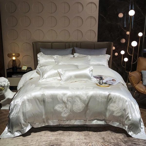 bedding sets midune yarn dyed jacquard thickened frosted light embroidery bed sheet queenking duvetcover set
bedding sets midune yarn dyed jacquard thickened frosted light embroidery bed sheet queenking duvetcover set