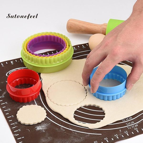 baking moulds 5/6pcs plastic cookies cutter biscuit mold rainbow dough xmas tree flower shape pastry decoration
baking moulds 5/6pcs plastic cookies cutter biscuit mold rainbow dough xmas tree flower shape pastry decoration