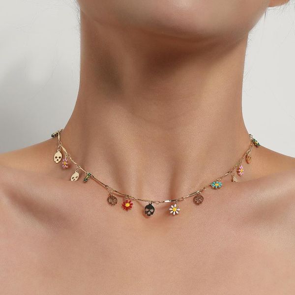 chains 2021 temperament drip glaze painted flower pendant necklace female creative personality daisy clavicle chain, Silver
chains 2021 temperament drip glaze painted flower pendant necklace female creative personality daisy clavicle chain, Silver
