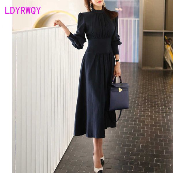 korean ladies social collar simple dress female zippers full regular natural stand sheath office lady 210603, Black;gray
korean ladies social collar simple dress female zippers full regular natural stand sheath office lady 210603, Black;gray