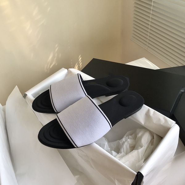 scuffs cotton fabric flat simple fashion classic casual designer slippers summer and fall sandals luxury shoes, Black
scuffs cotton fabric flat simple fashion classic casual designer slippers summer and fall sandals luxury shoes, Black